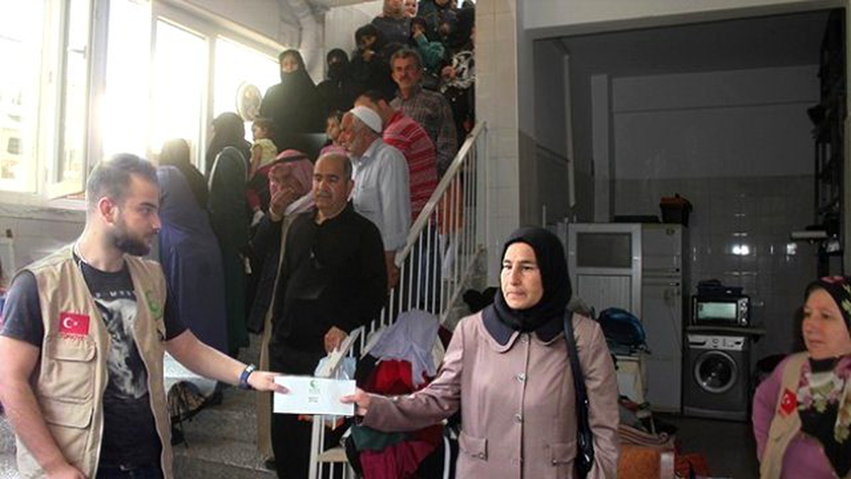 Fitre ve Zekatlar "İhtiyaç Sahiplerine" Ulaştı