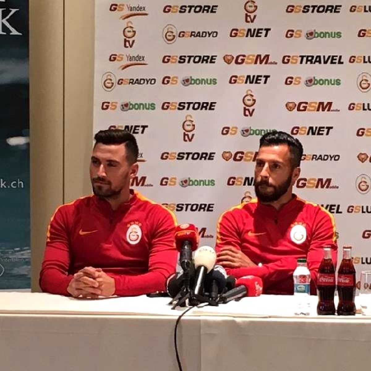 Galatasaray\'da Yasin Öztekin ve Sinan Gümüş Basın Toplantısı Düzenledi