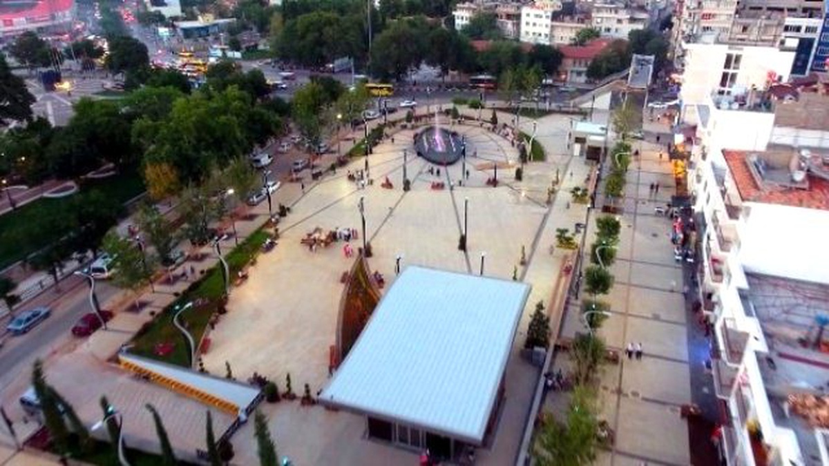 Gaziantep\'e Yeni Meydanlar Kazandırılıyor