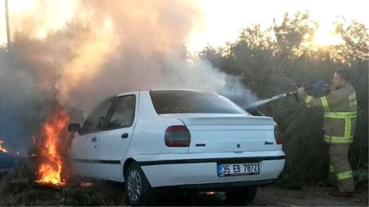 İki Araç Alevlere Teslim Oldu