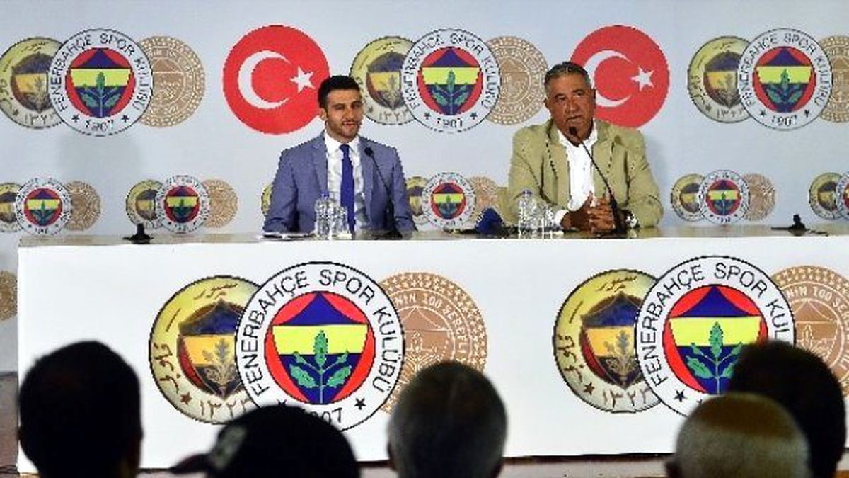 İsmail Köybaşı İmzayı Attı