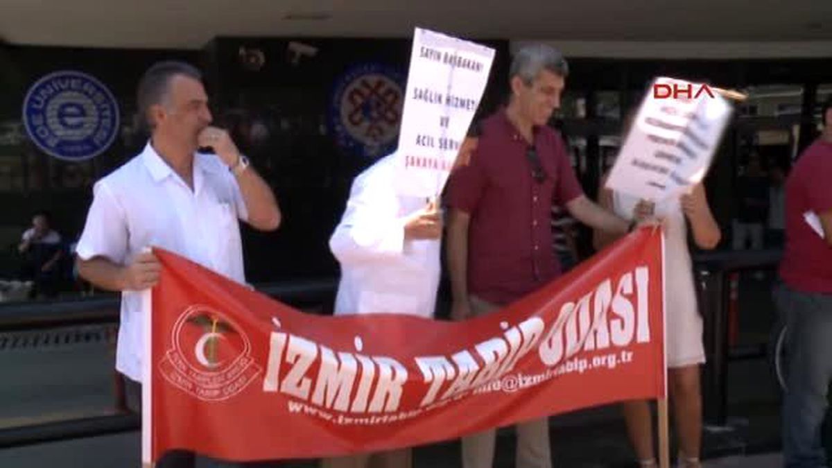 İzmir Başbakan Binali Yıldırım\'a Doktorlardan Tepki