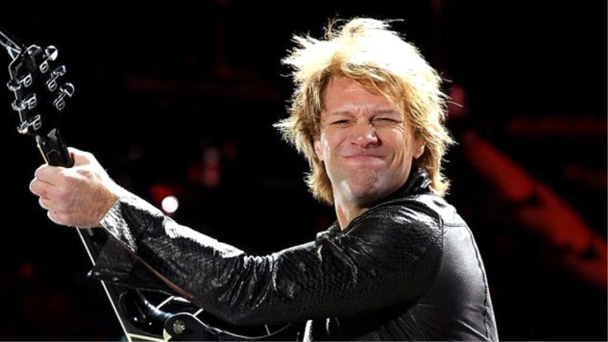 Jon Bon Jovi\'yi Katıldığı Bir Düğün Töreninde Şarkı Söyledi