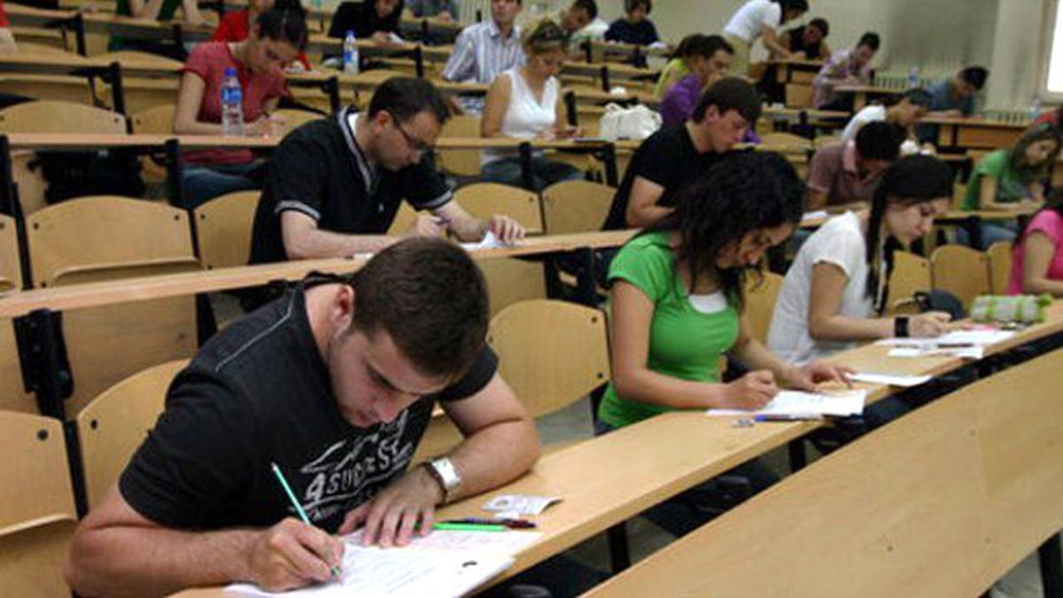 2016 KPSS'de İki Soru İptal Edildi