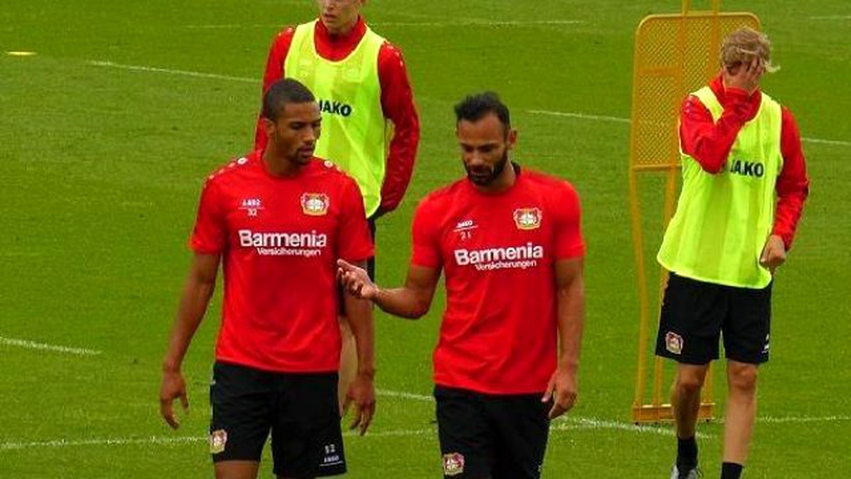 Leverkusen, Ömer Toprak\'ın Kararını Bekliyor
