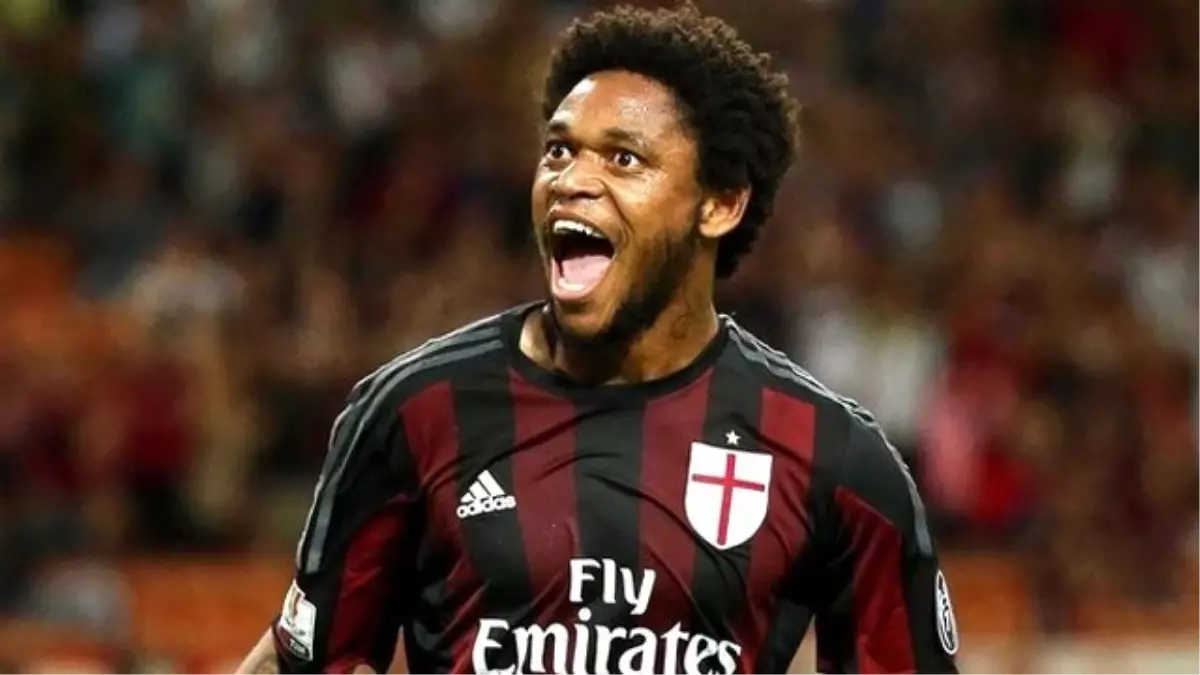 Luiz Adriano\'nun Menajeri Galatasaray\'la Görüşmek İçin İstanbul\'a Geldi