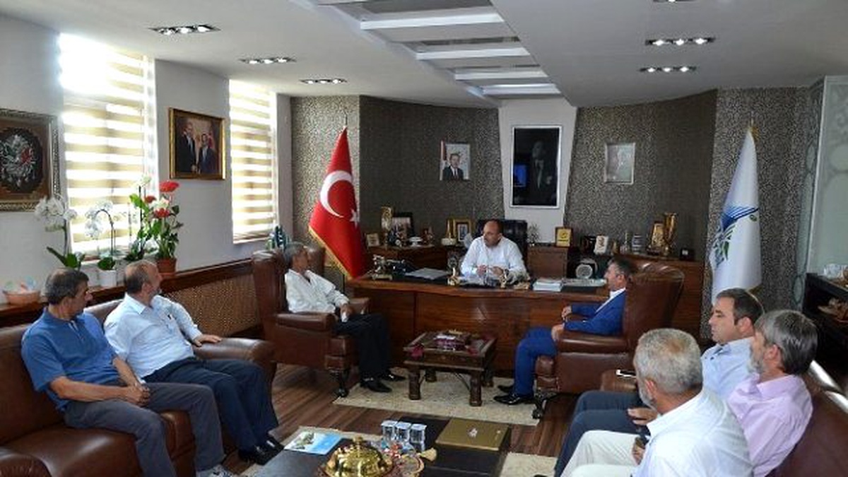 Sumotaş Lojistik Yönetim Kurulu, Başkan Üzülmez\'e Nezaket Ziyaretinde Bulundu