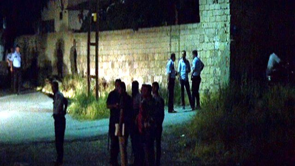 Suriyeliler ile Mahalle Sakinleri Kavga Etti: 2 Yaralı
