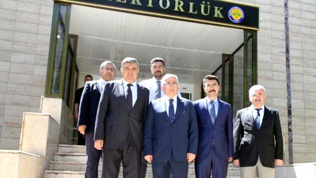 Vali Tuna\'dan Rektör Taşaltın\'a Ziyaret