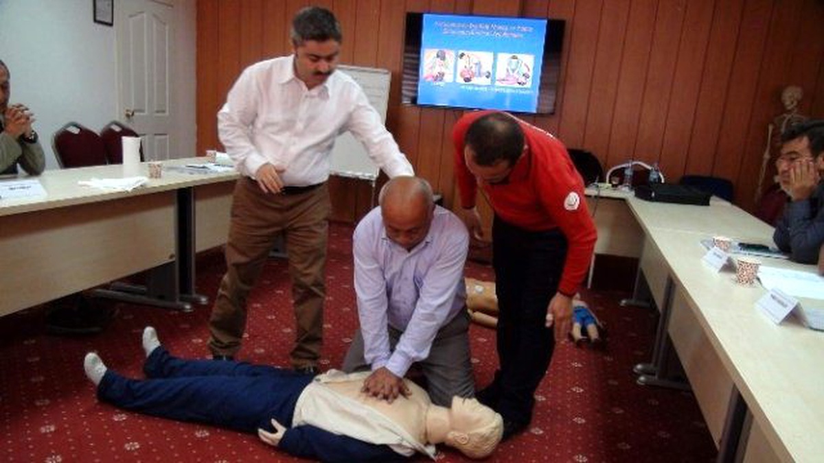 Yozgat\'ta Amatör Spor Kulüp Yöneticileri ve Antrenörlerine İlk Yardım Eğitimi Verildi