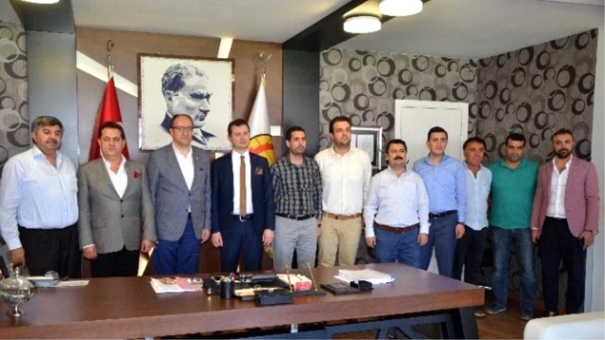 AK Parti\'den Eskişehirspor\'a Ziyaret