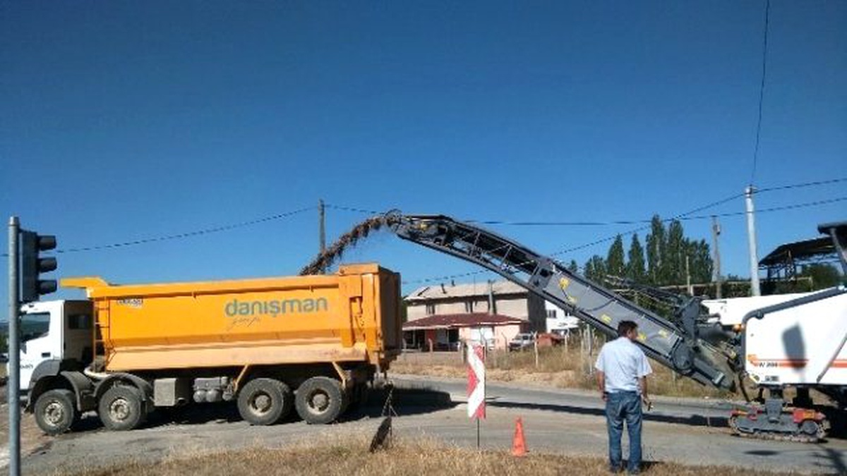 Atık Asfalt Malzemeleri Arazi Yollarında Değerlendiriyor