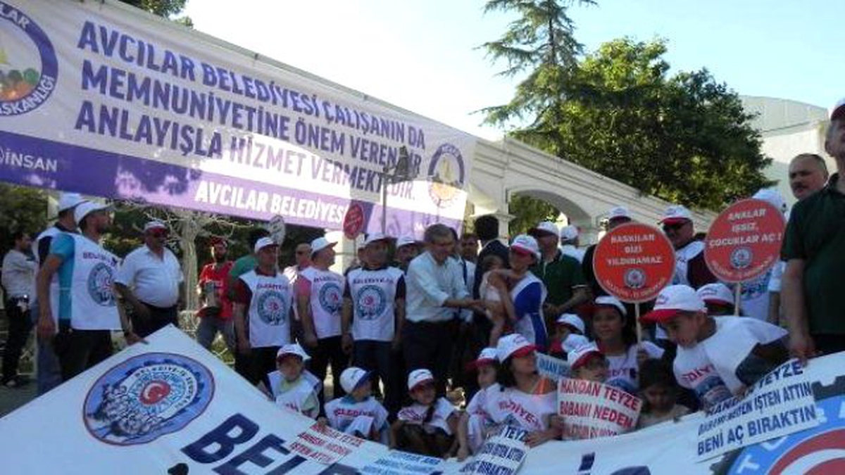 Avcılar\'da İşten Çıkarılan İşçilere Destek Yürüyüşü