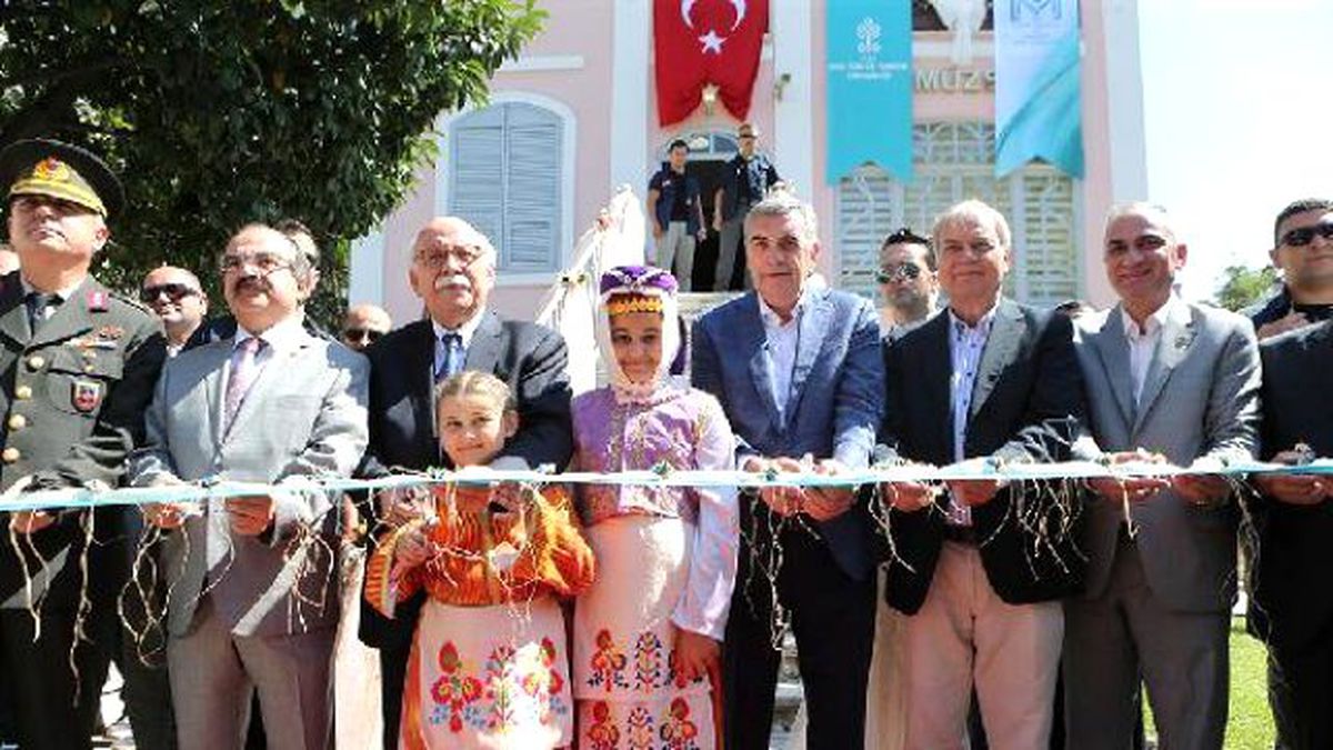 Bakan Avcı, Restore Edilen Sakarya Müzesi\'ni Açtı (2)