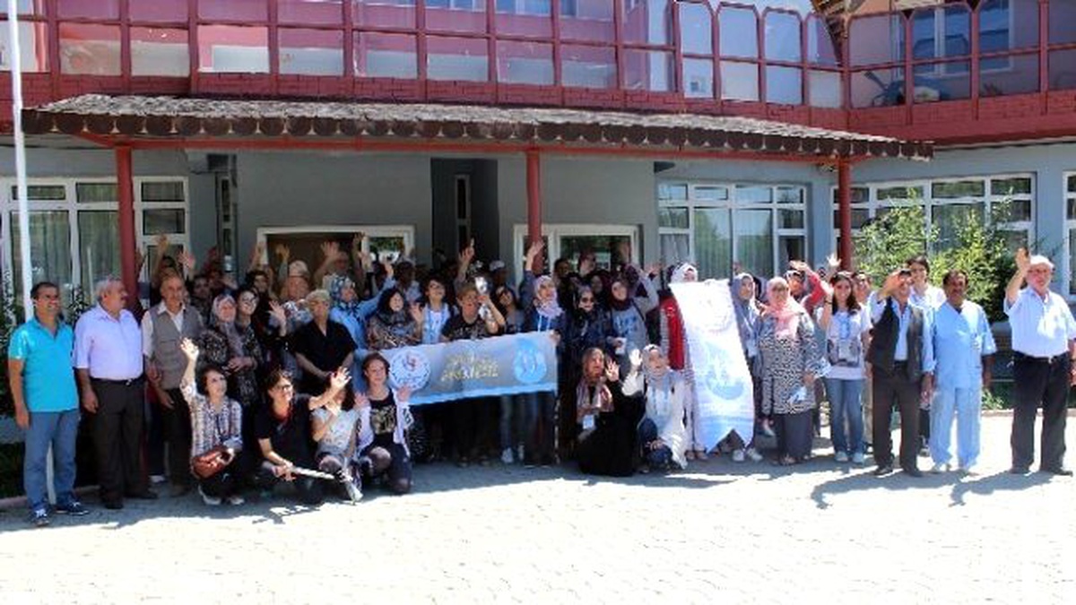 Damla Projesi\' Kapsamında Dünyanın Farklı Ülkelerinden 40 Öğrenci Tekirdağ\'a Geldi