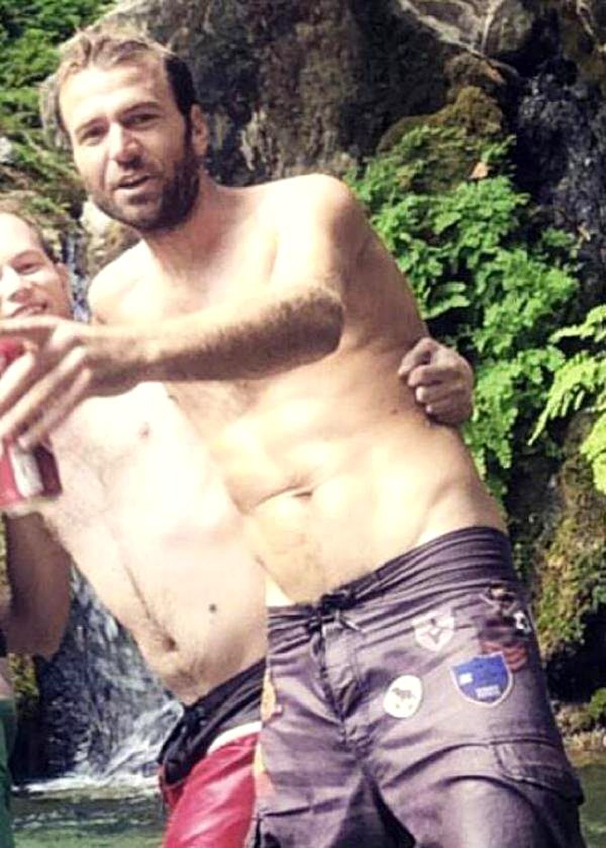 Denize Sürüklenen Dubadayla Kaybolan 2 Kişiden Serdar Yalçın'ın Cesedi Yunanistan'da Bulundu