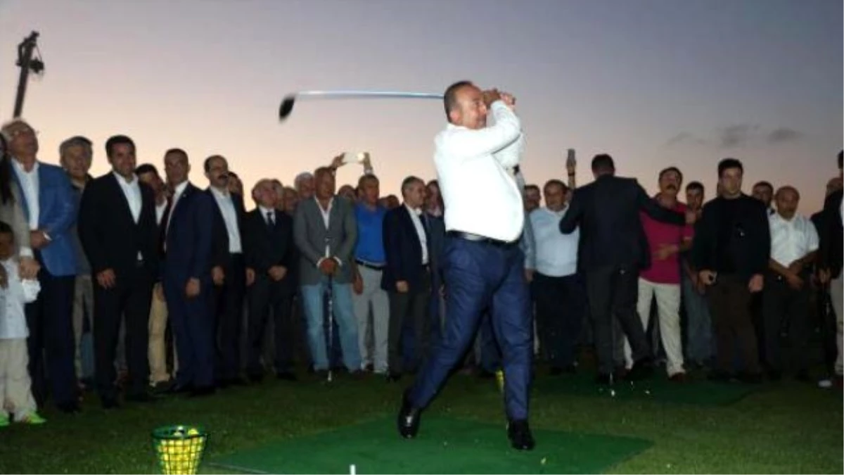 Dünyada Tek Özelliği Taşıyan Golf Sahasına İki Bakanlı Açılış