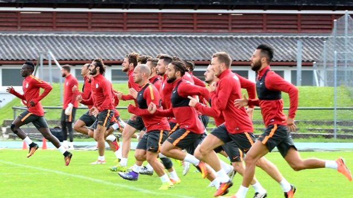Galatasaray, Kamp Çalışmalarını Sürdürüyor