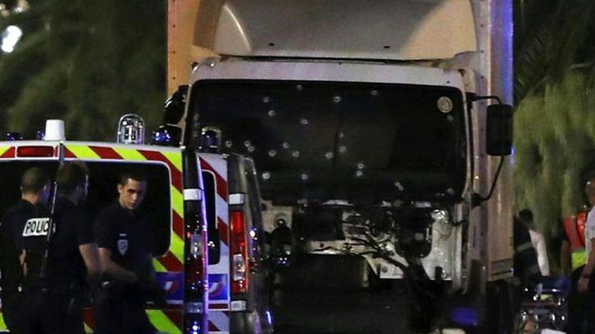 Fransa'da Polislerin Çatışma Anı Böyle Kaydedildi