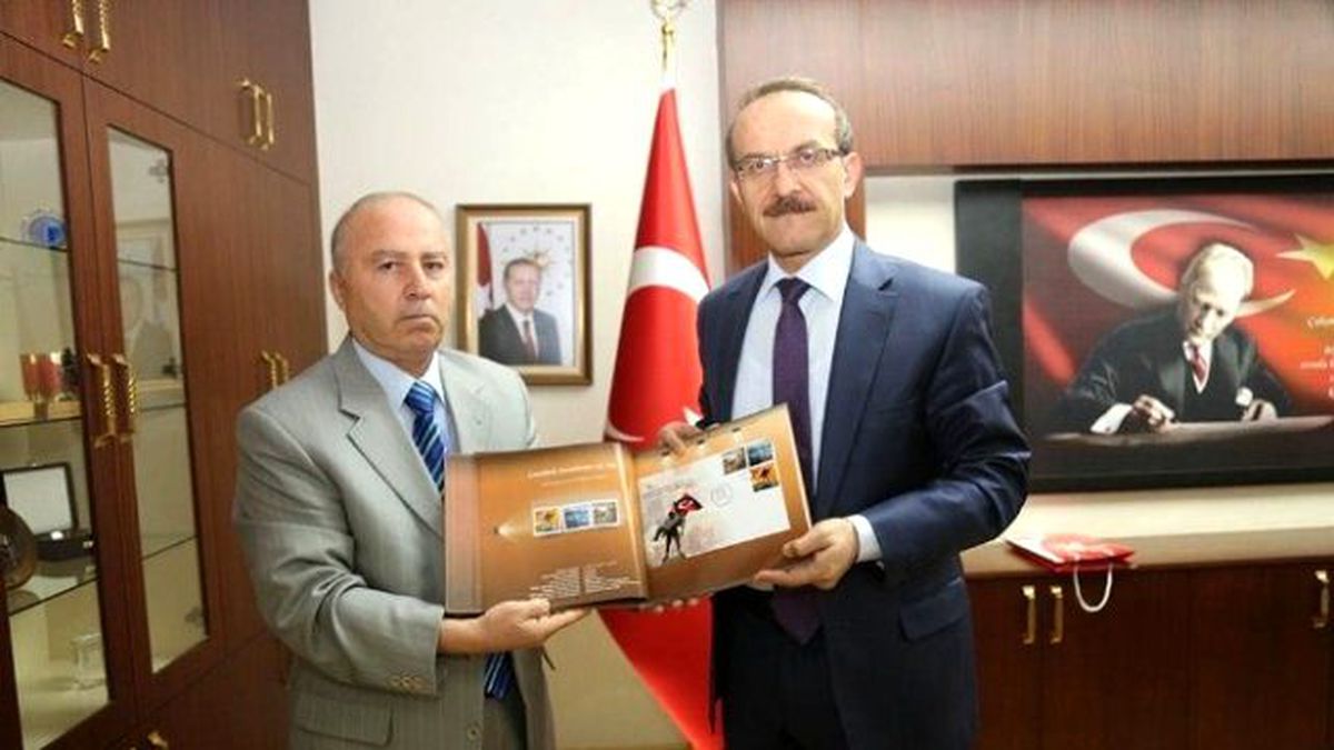 PTT\'den Vali Yavuz\'a Kişisel Pul