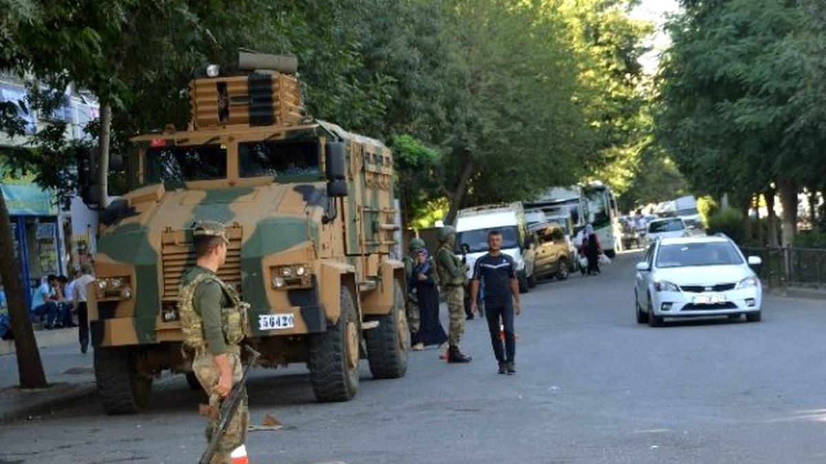 Siirt\'te Teröristler Çembere Alındı
