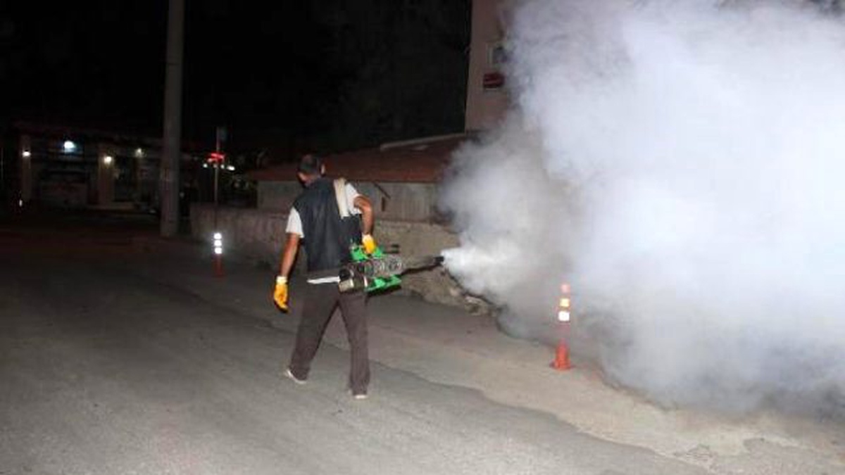 Sinek İlaçlamasında Çıkan Dumanı Yangın Zannettiler