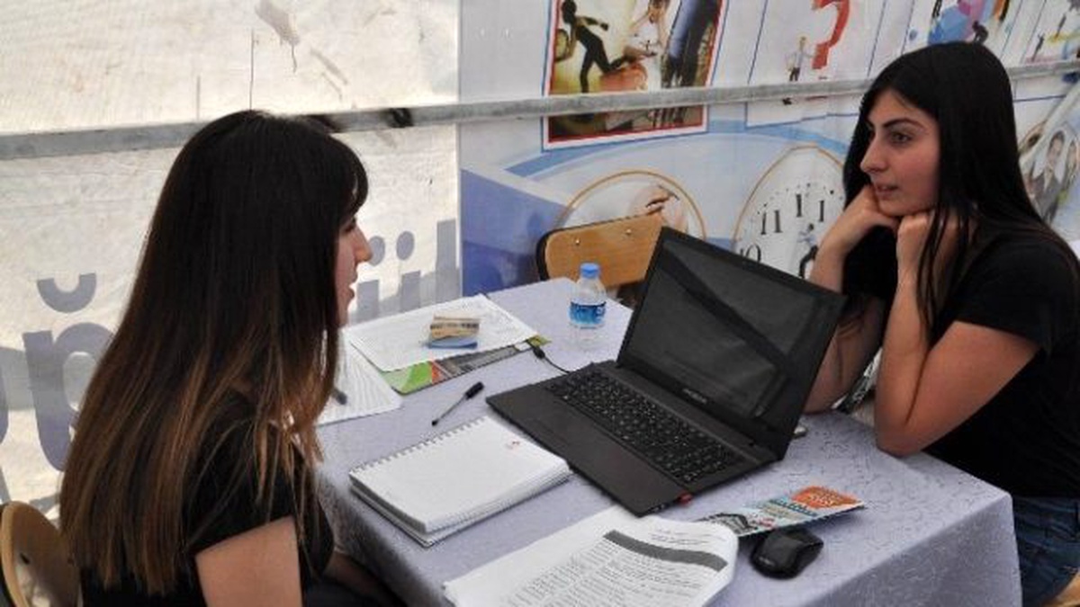 Sivas\'ta Tercih Yapacak Öğrencilere Ücretsiz Danışmanlık Hizmeti