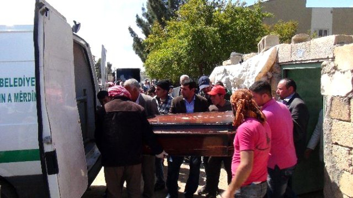 Midyat\'ta Bir Kadın Boğazı Kesilerek Öldürüldü