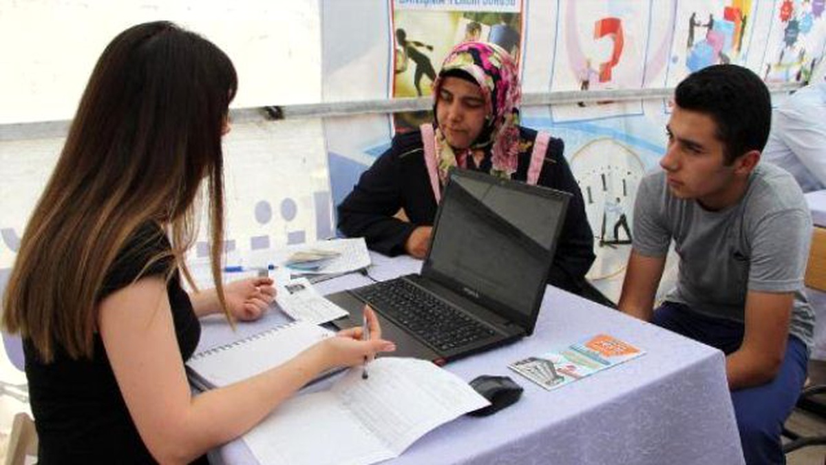 Tercih Yapacak Öğrencilere Ücretsiz Danışmanlık Hizmeti
