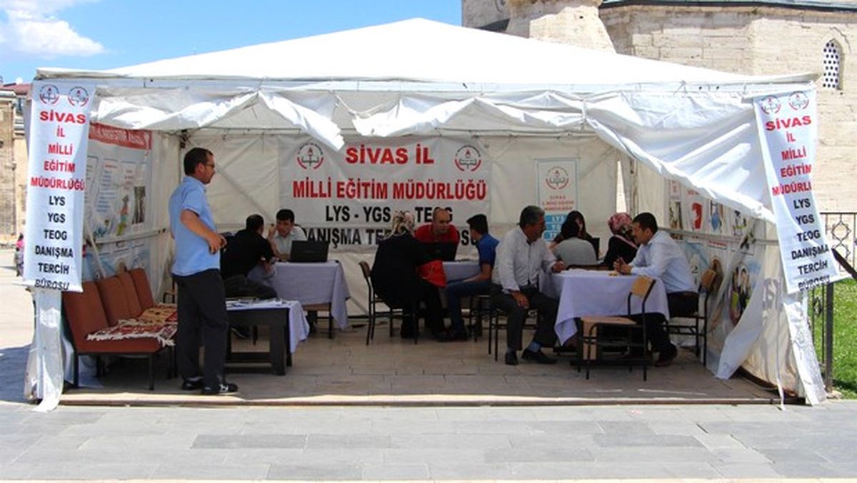 Tercih Yapacak Öğrencilere Ücretsiz Danışmanlık Hizmeti