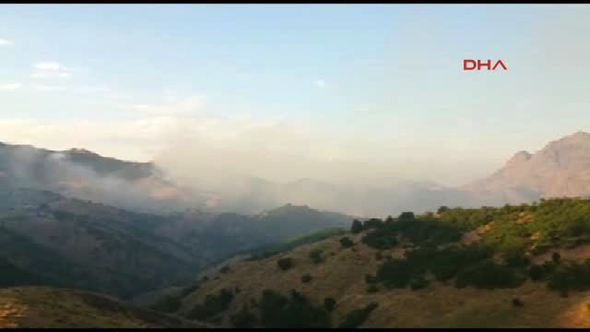 Tunceli\'de, PKK Bomba Yüklü Araçla Karakola Saldırdı