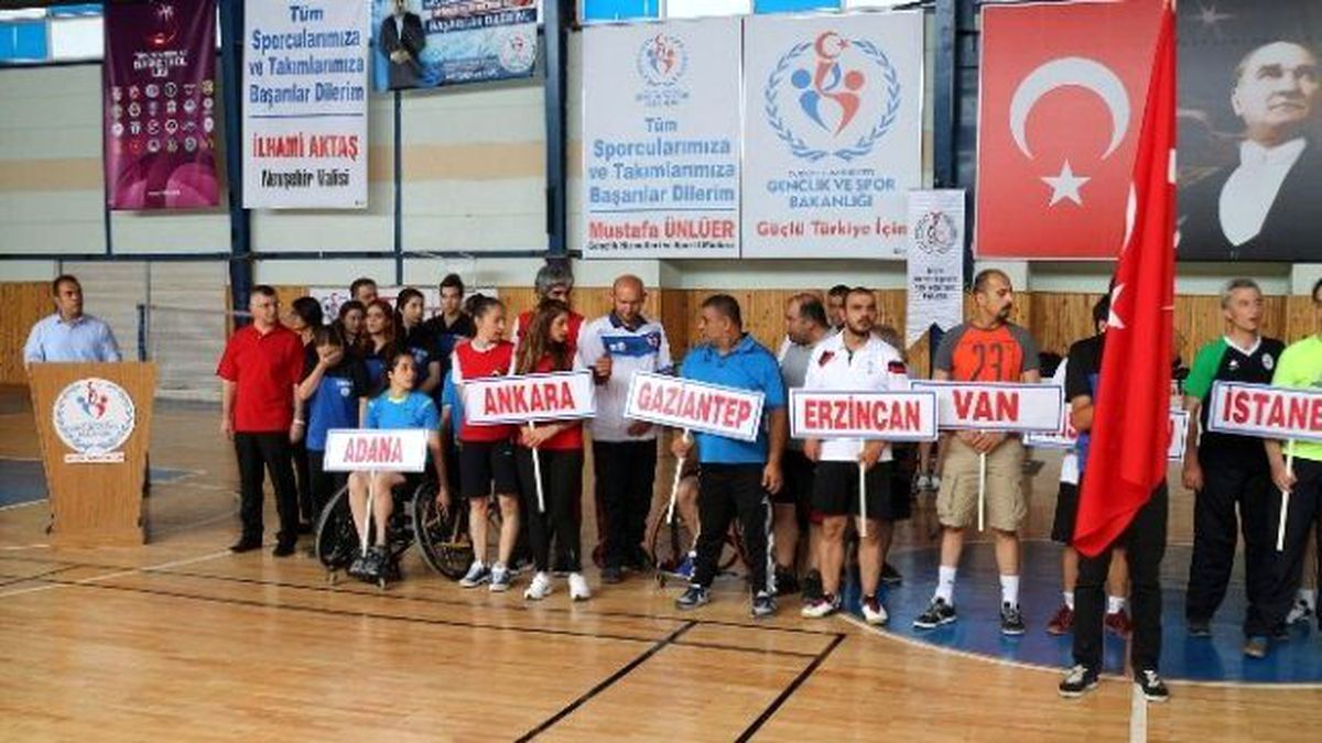 Türkiye Bedensel Engelliler Badminton Şampiyonası Avanos\'ta Başladı