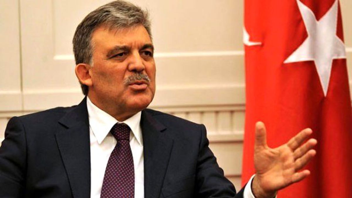 Abdullah Gül: Bu Yanlıştan Derhal Vazgeçsinler