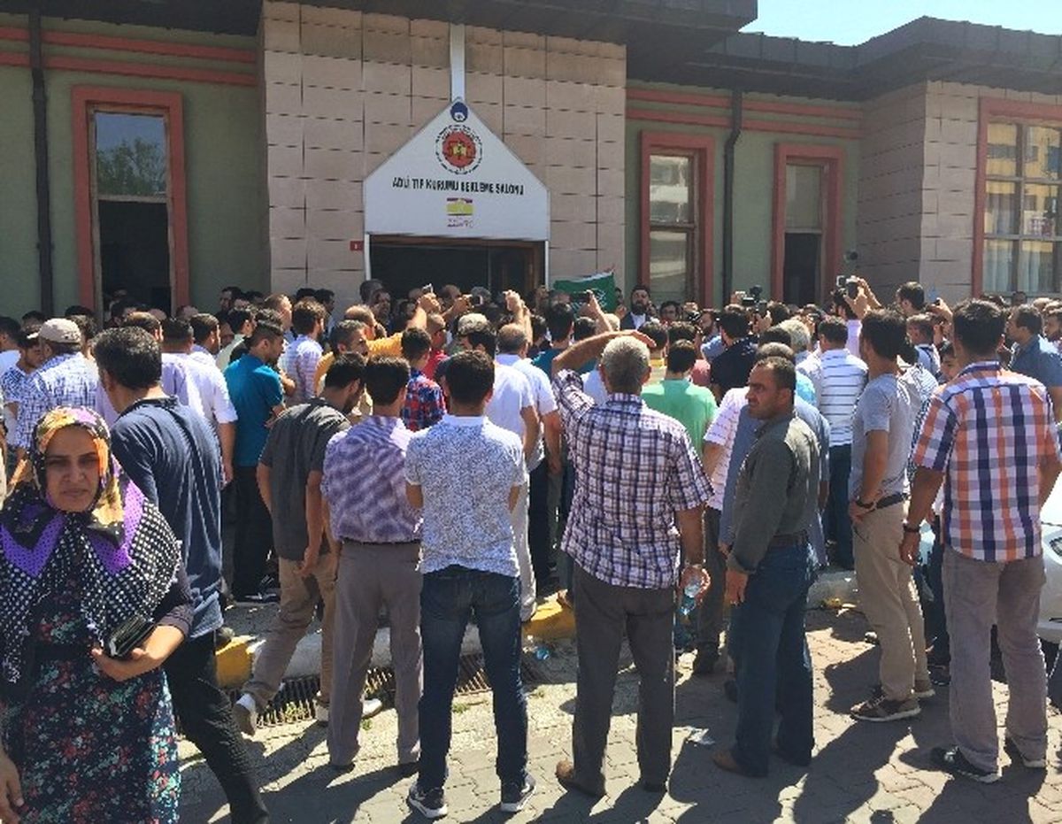Adli Tıp Kurumu\'ndaki Bekleyiş Sürüyor