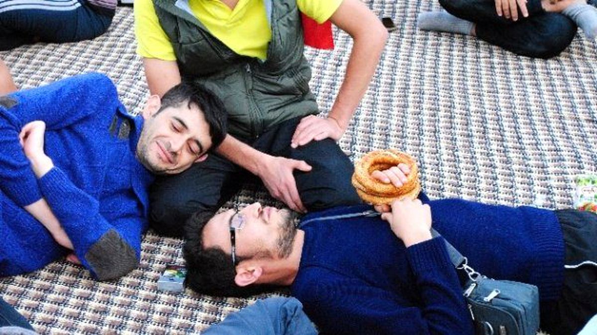 Afyonkarahisarlılar Geceyi Sokakta Geçirdi