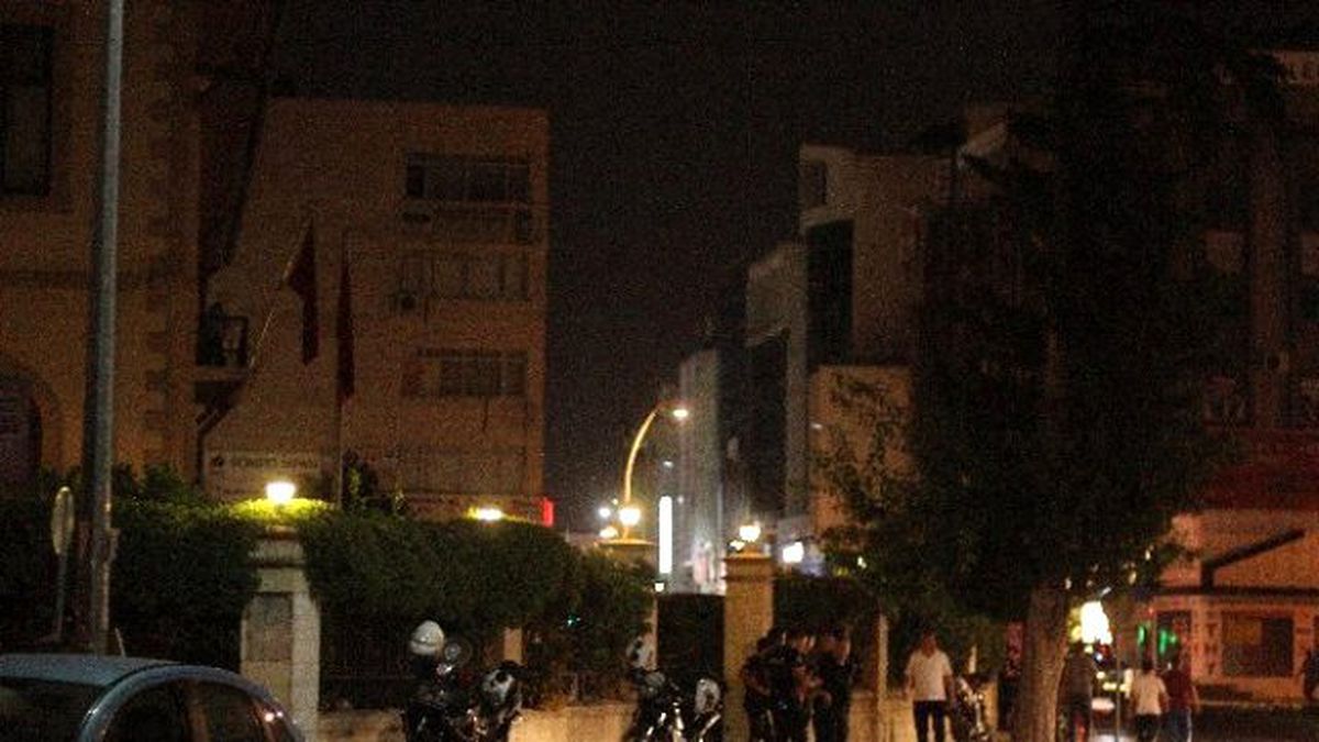 Antalya\'da Darbe Girişimine Tepki