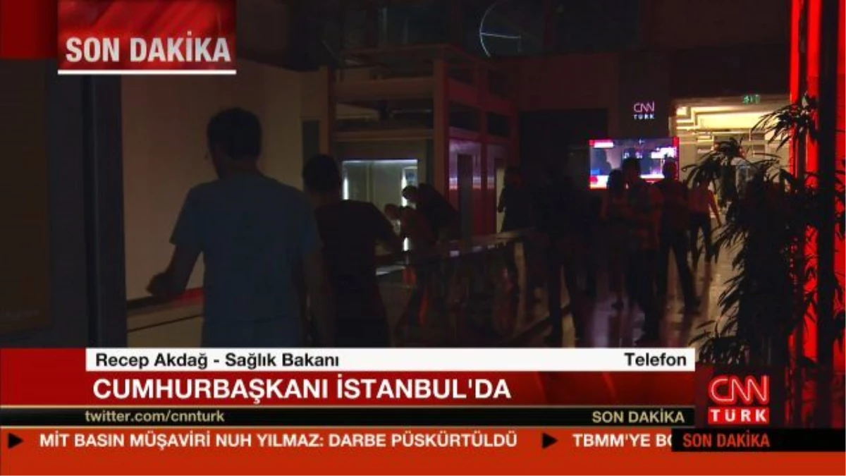 Asker CNN Türk Binasına Girdi, Yayın 1 Saat Kesildi