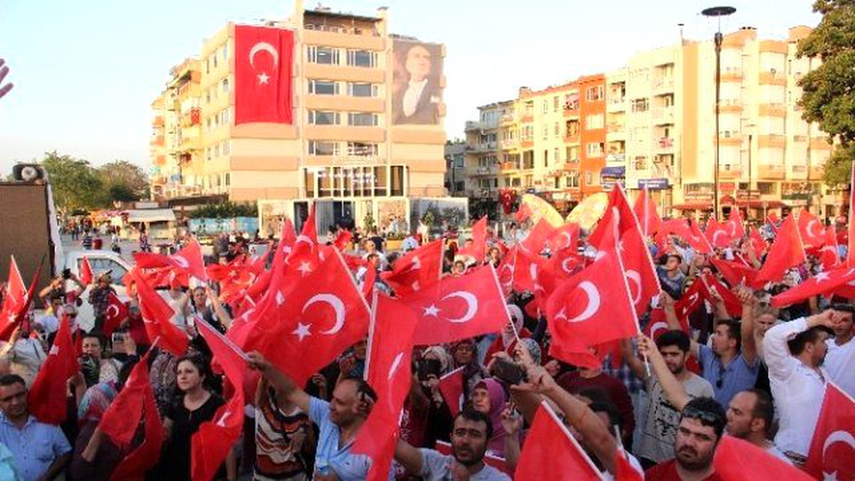 Çanakkale\'de 6 Askeri Savcı ve Hakim Gözaltında