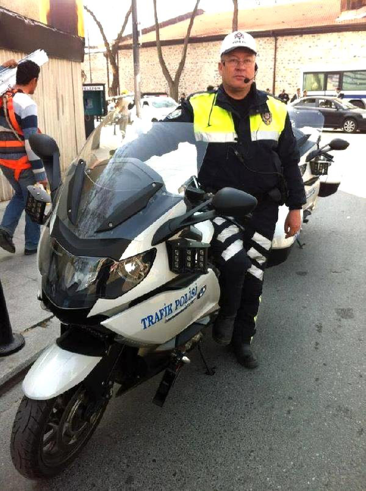 Tanklara Müdahale Etmek İsteyen Cumhurbaşkanlığı Eskort Polisi Şehit Oldu