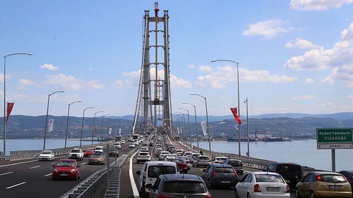 Darbeciler Osmangazi Köprüsünü de Kapattırmış