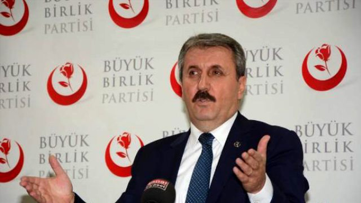 Destici: Milli İradenin Yanındayız