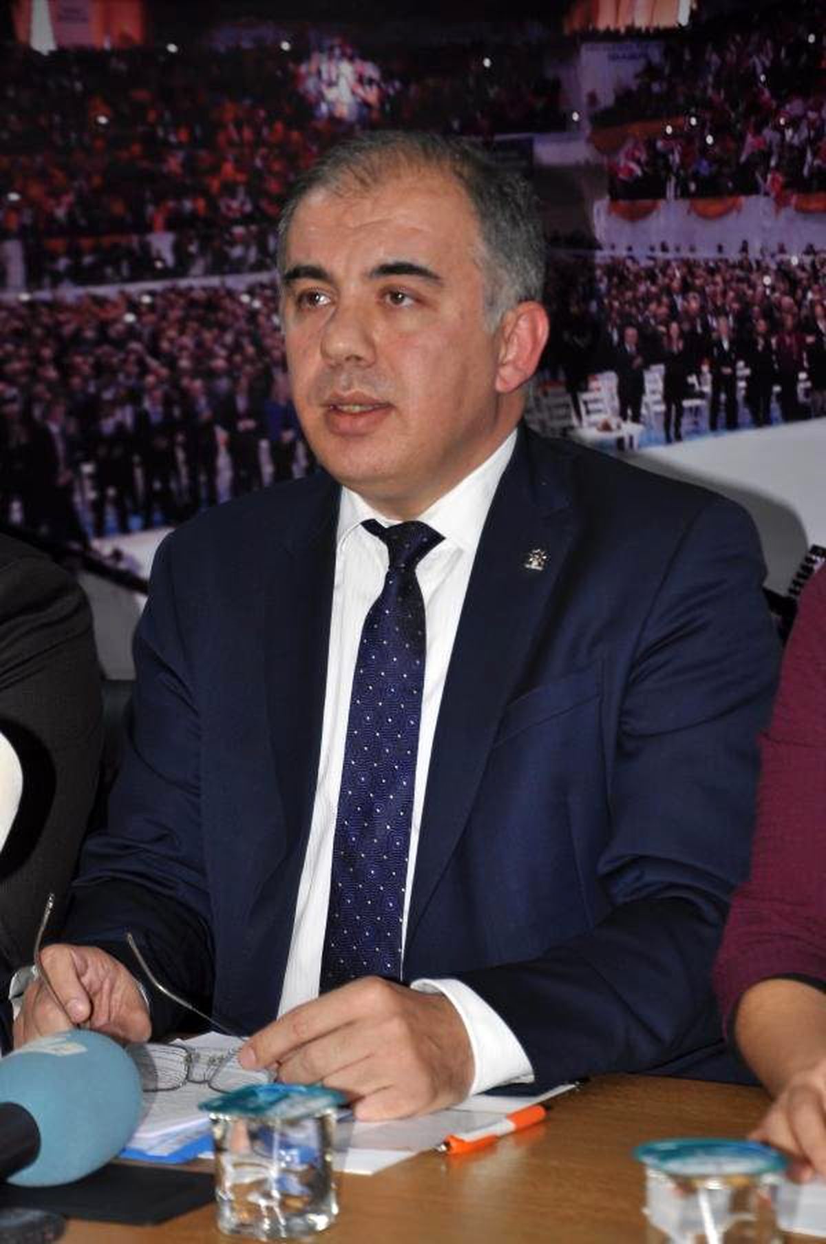 İzmir\'de 30 İlçeye Toplanma Talimatı
