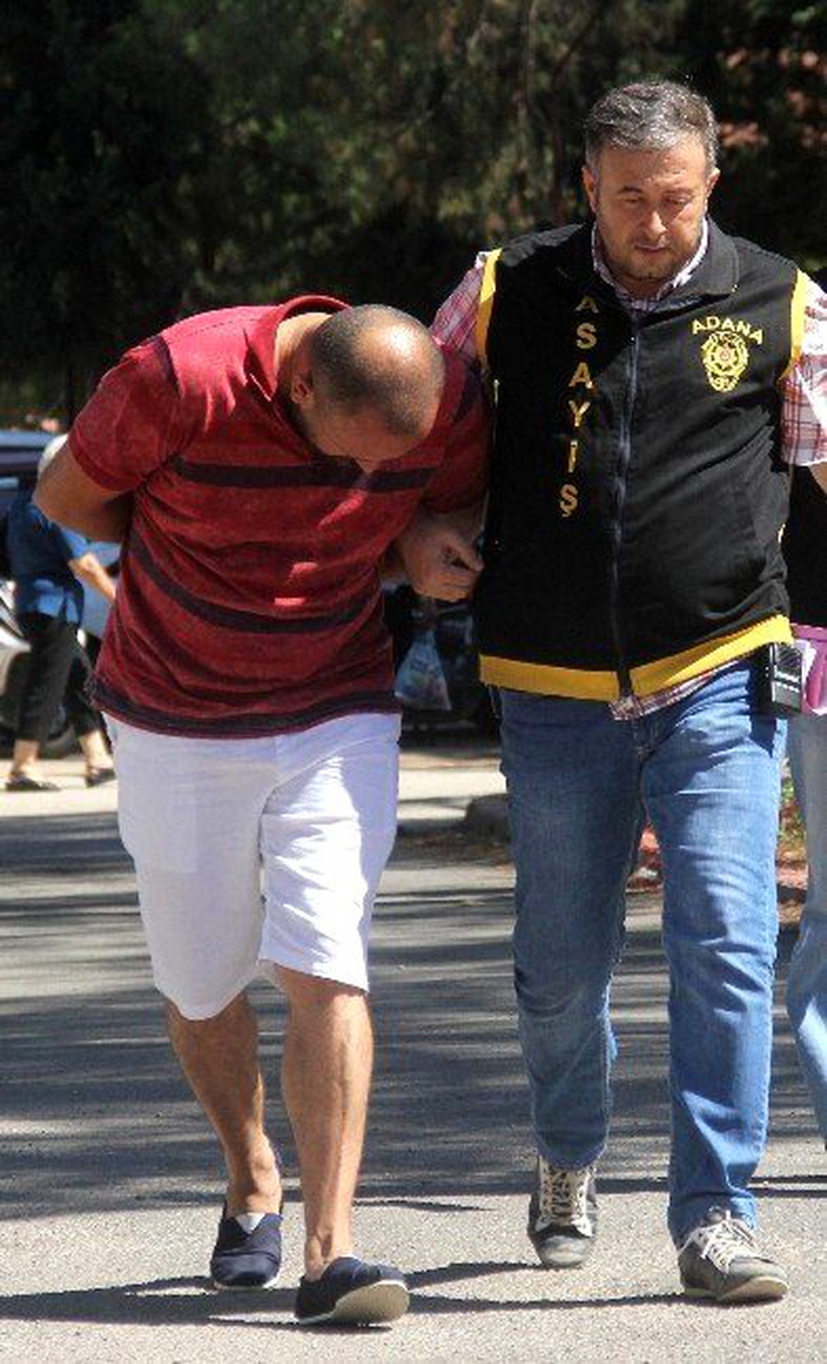Karısına Fuhuş Yaptıran Şahsa Eve 200 Metre Yaklaşmama Cezası