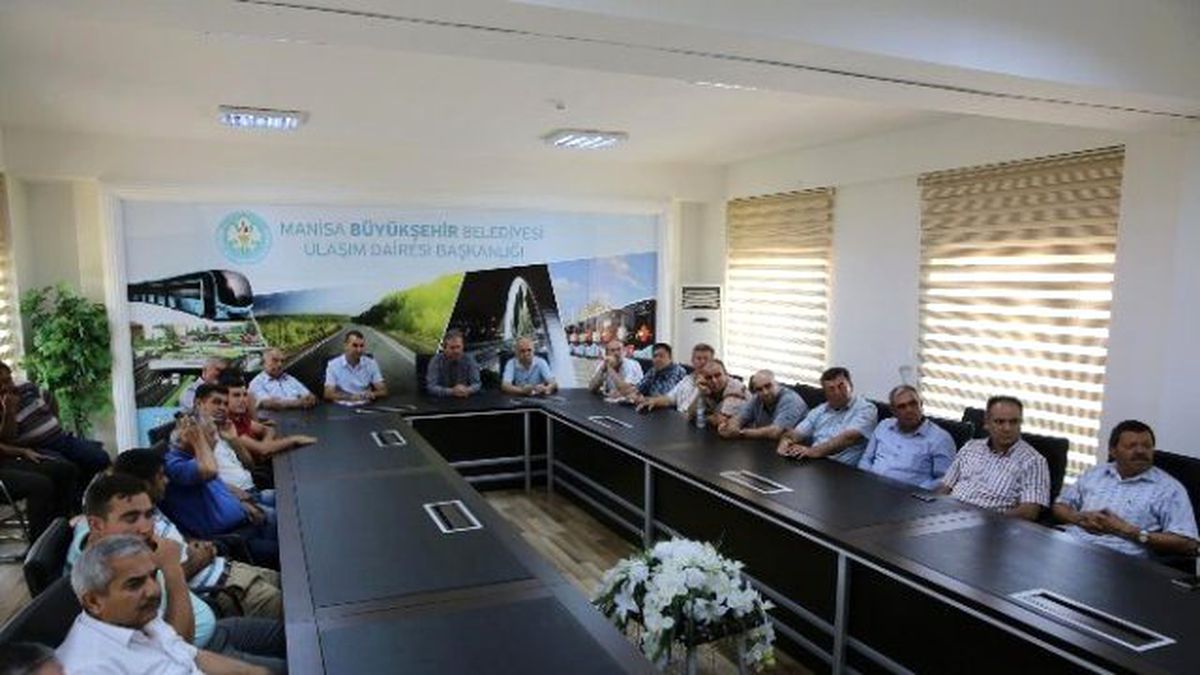 Manisa\'da Kooperatif Başkanları Modern Ulaşım İçin Toplandı