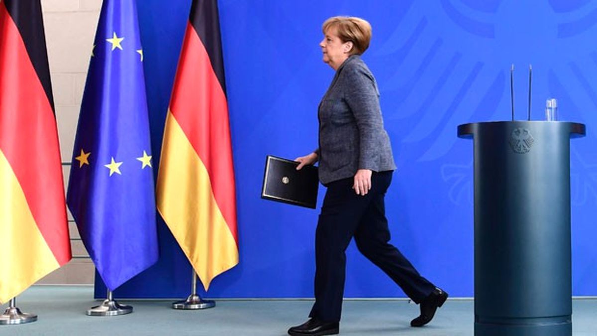 Merkel: Türkiye\'yi Kimin Yöneteceğine, Halk Seçimlerde Karar Verir