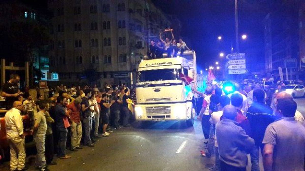Rize\'de Demokrasi Nöbeti