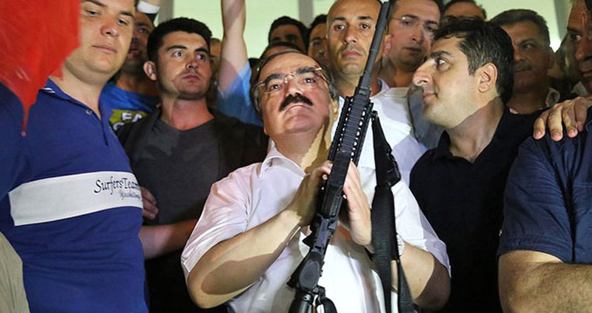 Sakarya\'da 110 Asker Gözaltına Alındı