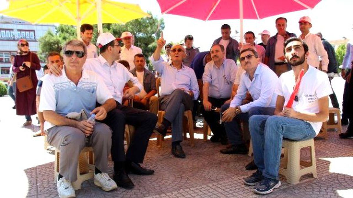 Samsun\'da Demokrasi Nöbeti Devam Ediyor