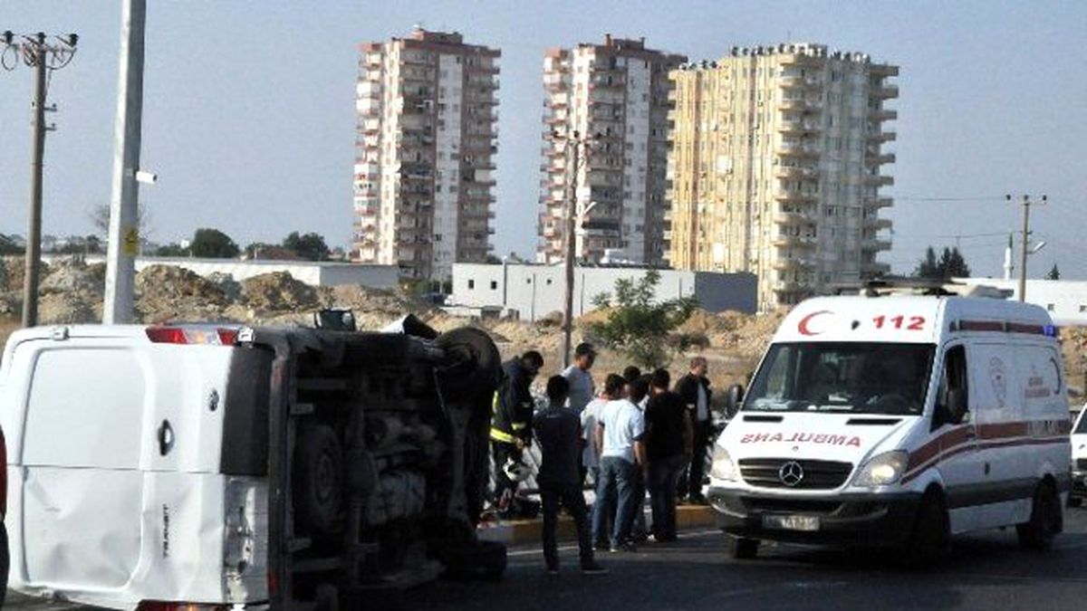 Seyir Halindeki Araç Yan Yattı: 1 Yaralı