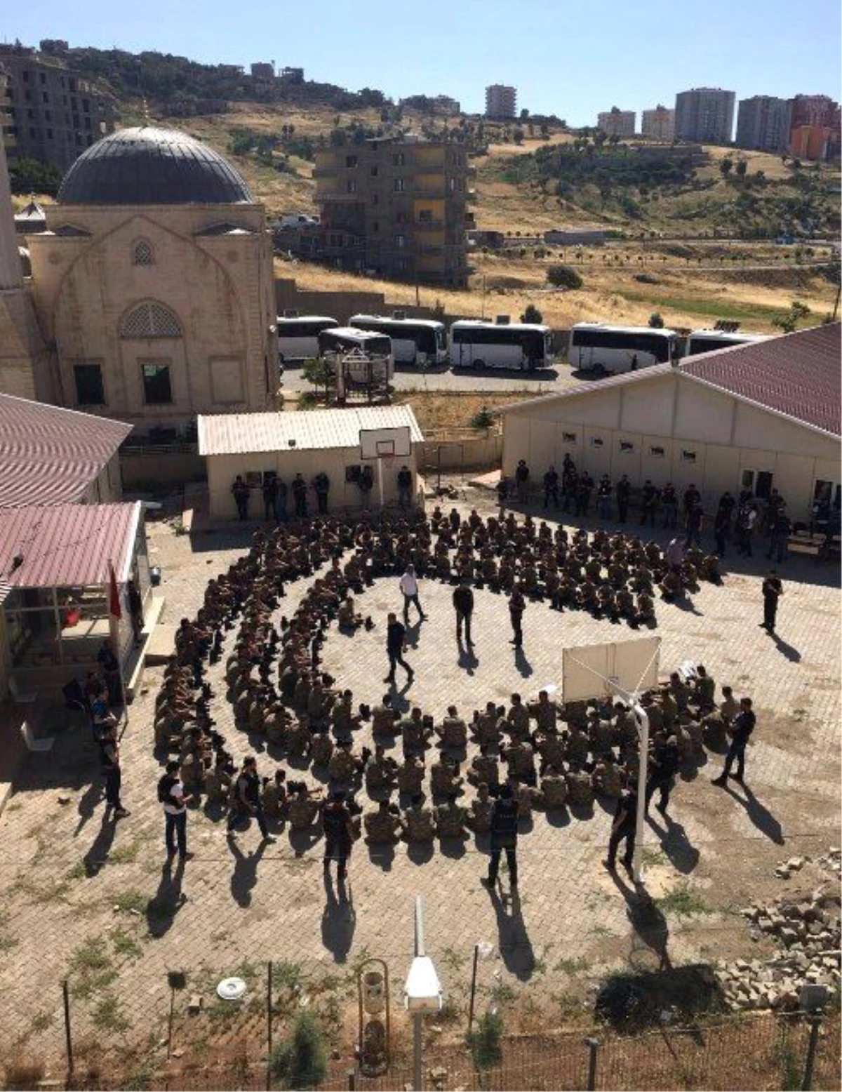 Şırnak\'ta 309 Asker Gözaltına Alındı